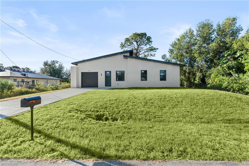 LEHIGH ACRES - Residential