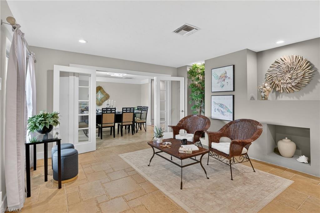 NAPLES PARK - Residential