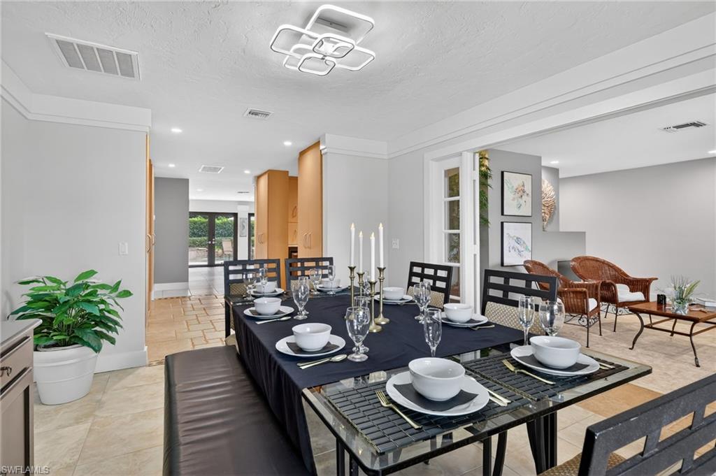 NAPLES PARK - Residential