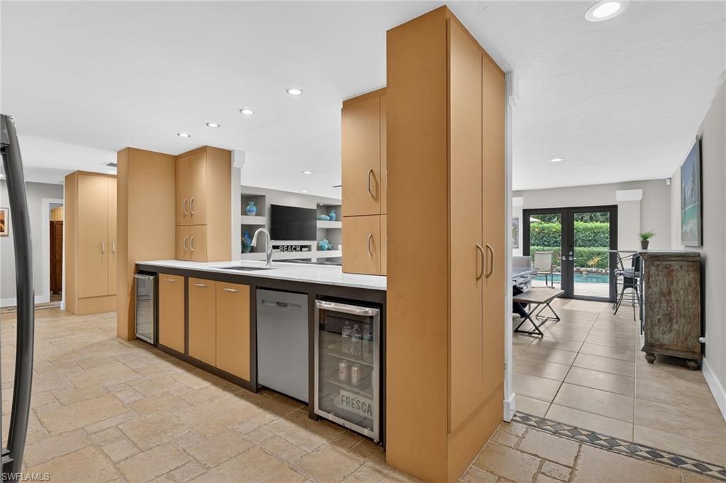 NAPLES PARK - Residential