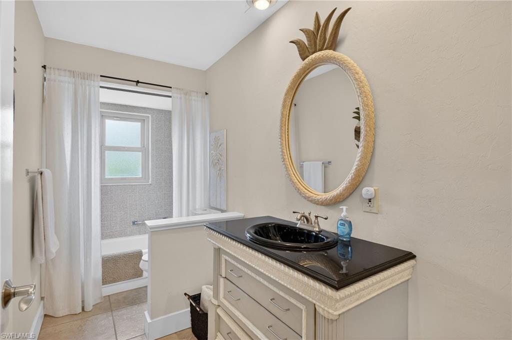 NAPLES PARK - Residential