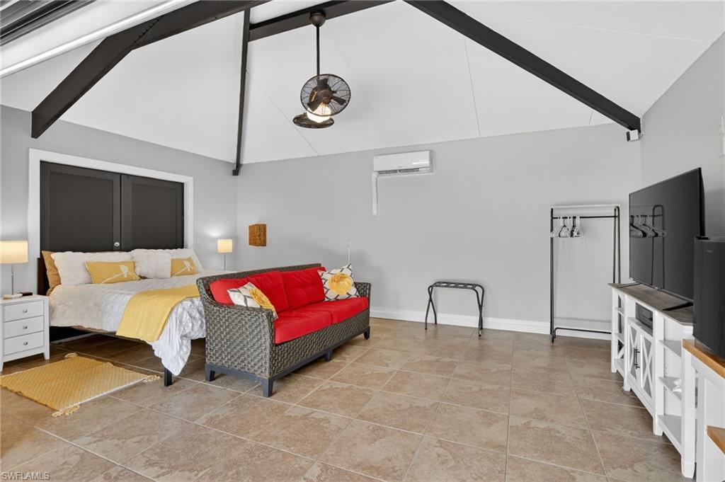 NAPLES PARK - Residential