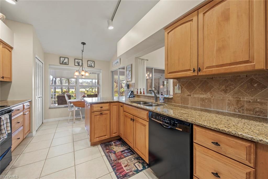 VILLAGES AT COUNTRY CREEK - Residential