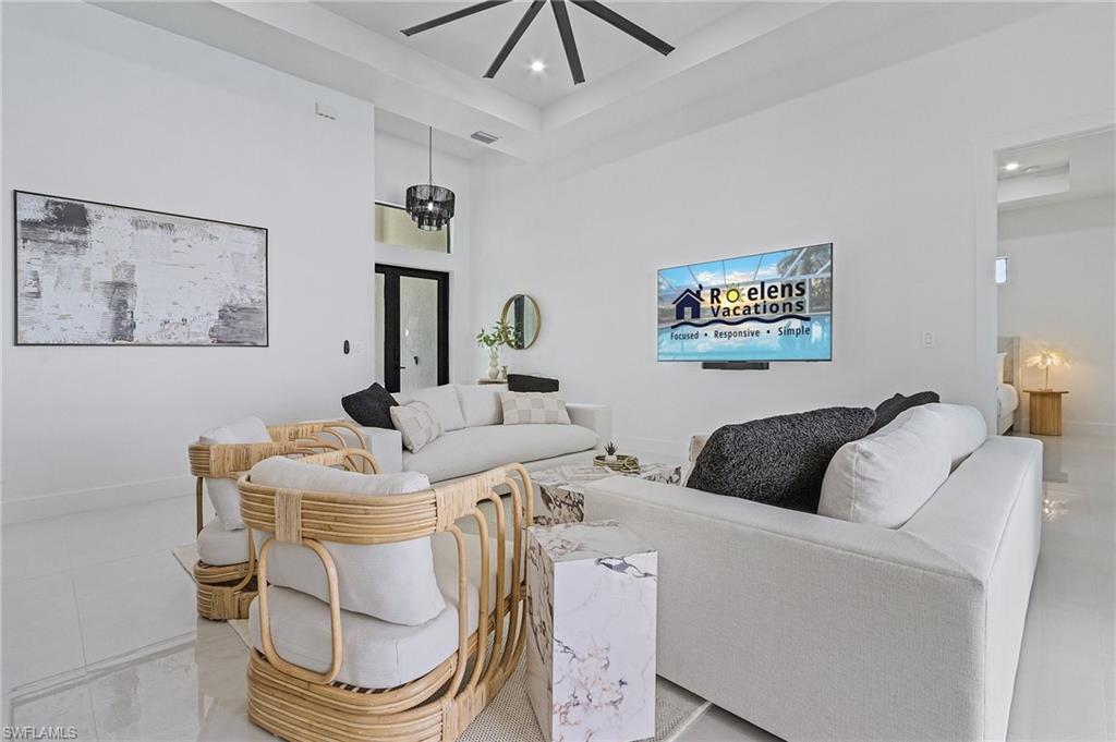 CAPE CORAL - Residential Lease