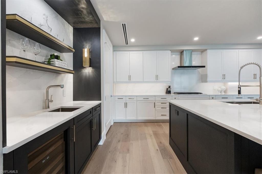 QUATTRO AT NAPLES SQUARE - Residential