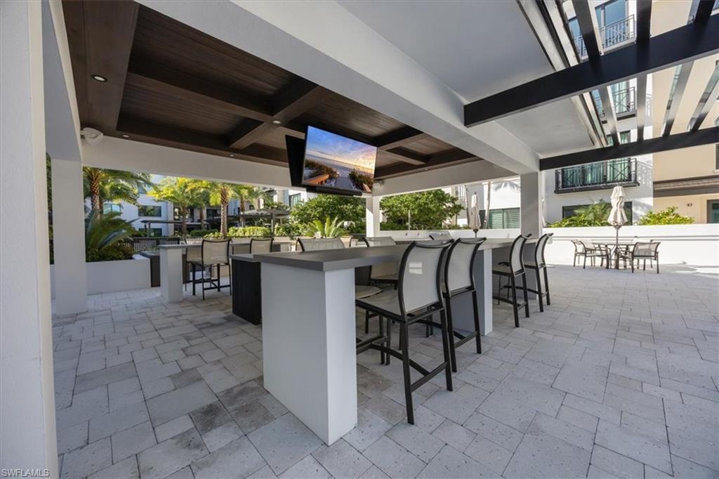 QUATTRO AT NAPLES SQUARE - Residential