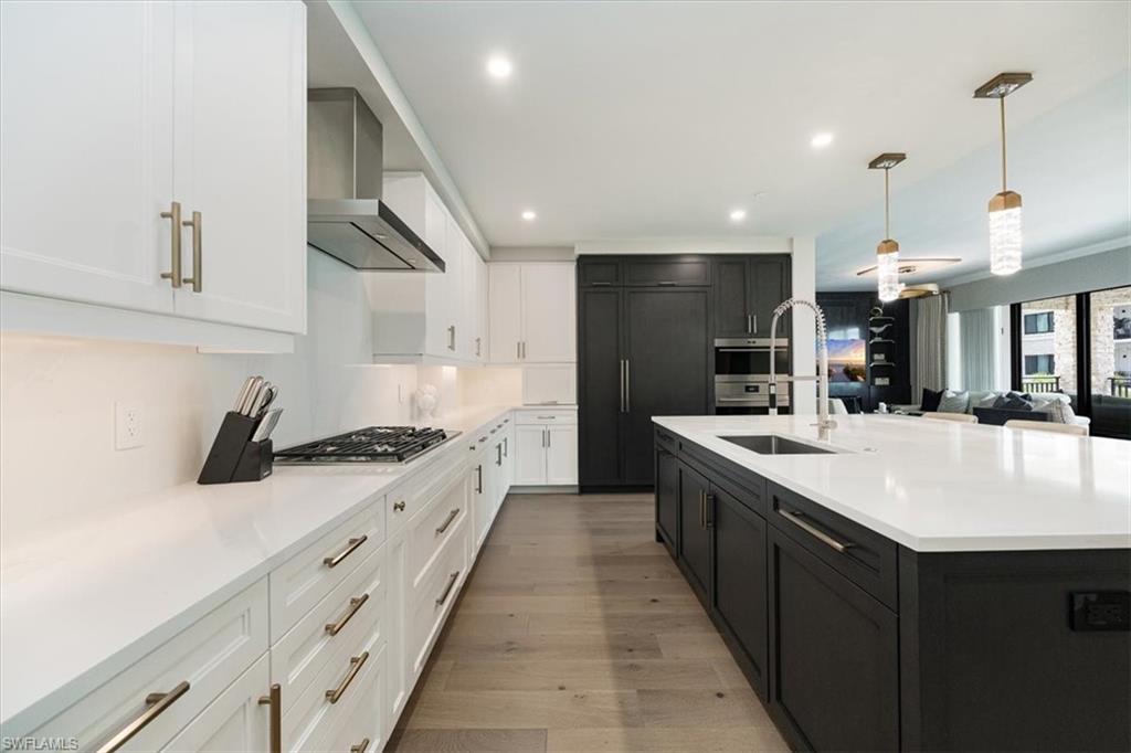 QUATTRO AT NAPLES SQUARE - Residential