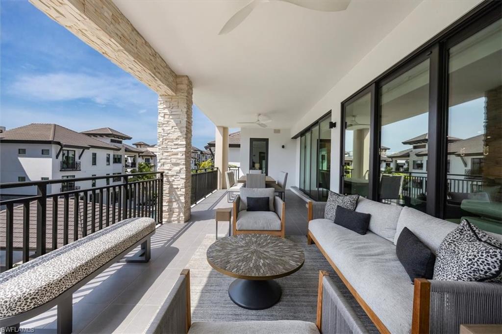 QUATTRO AT NAPLES SQUARE - Residential