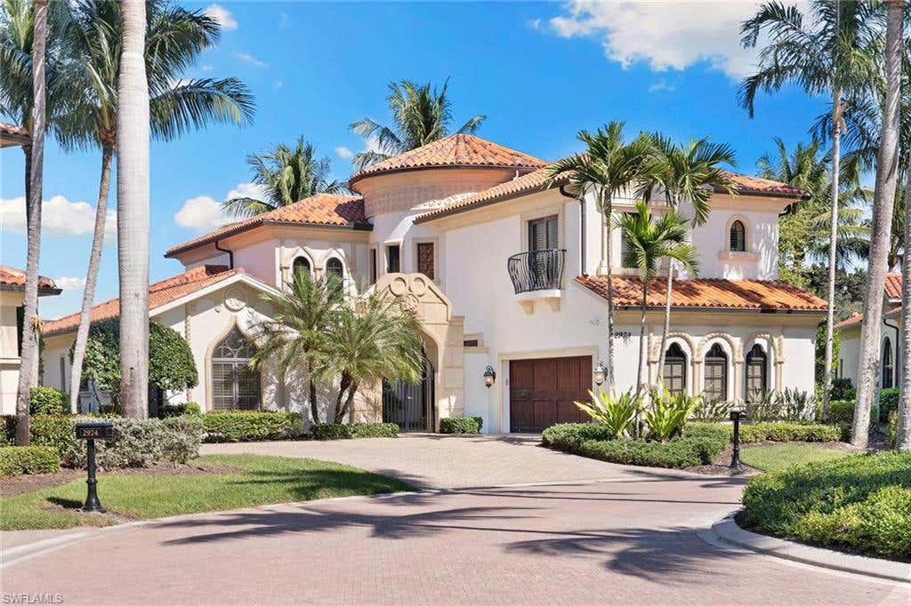 Photo of 2970 Tiburon BLVD E, NAPLES, FL 34109 (MLS # 225084235)