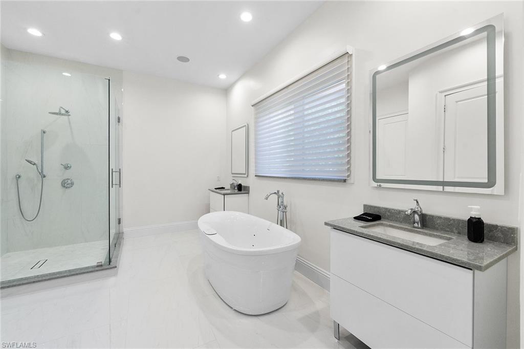 SERAFINA AT TIBURON - Residential