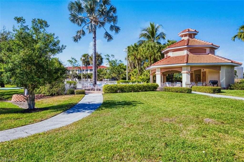 FAIRWAY VILLAS - Residential