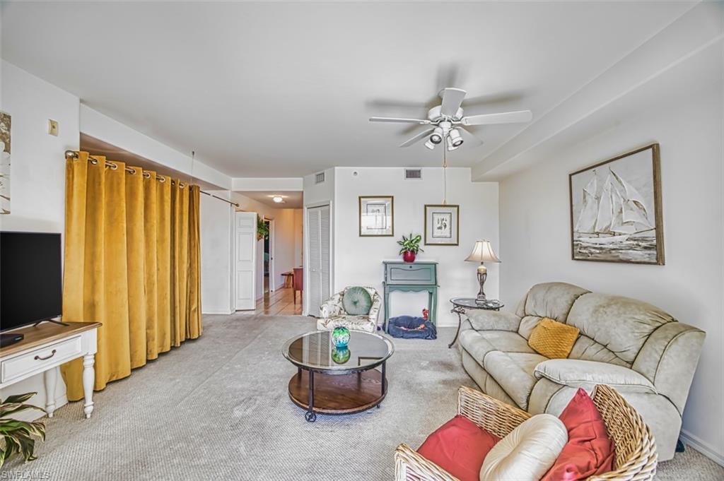 FAIRWAY VILLAS - Residential