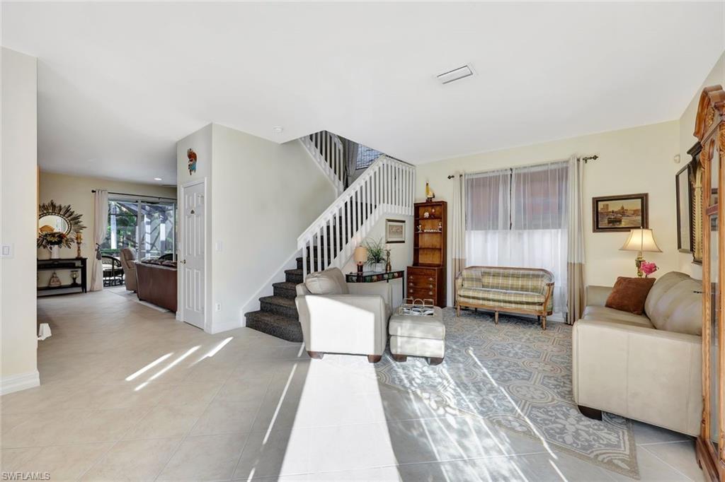 1614 Triangle Palm TER