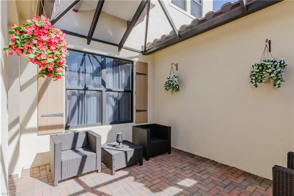 MAPLE RIDGE - Residential