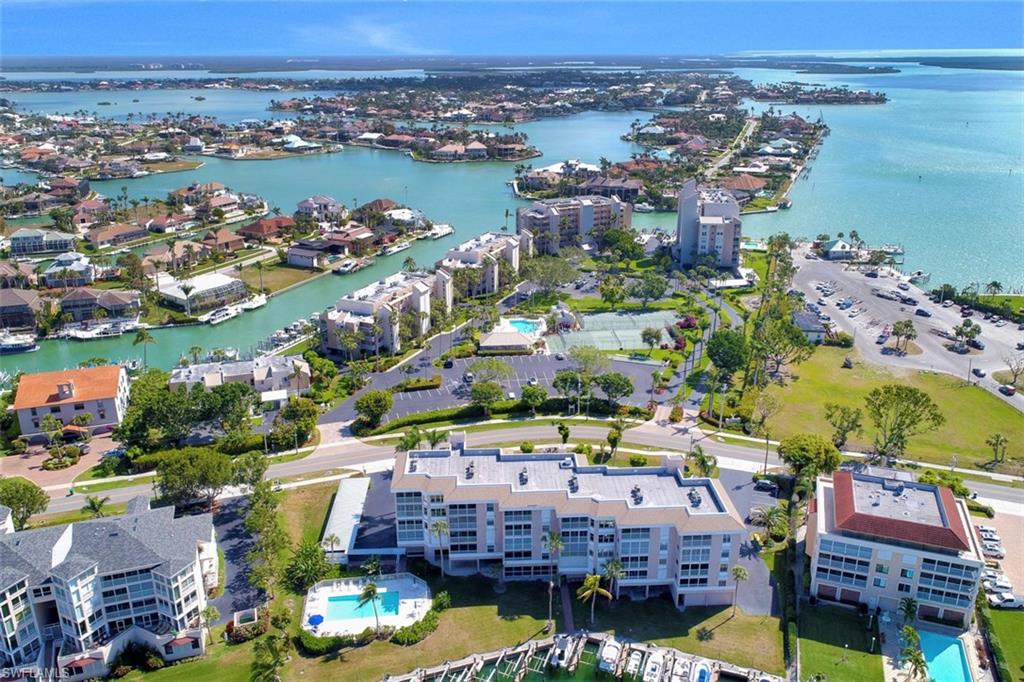 ISLANDER COVE - Residential