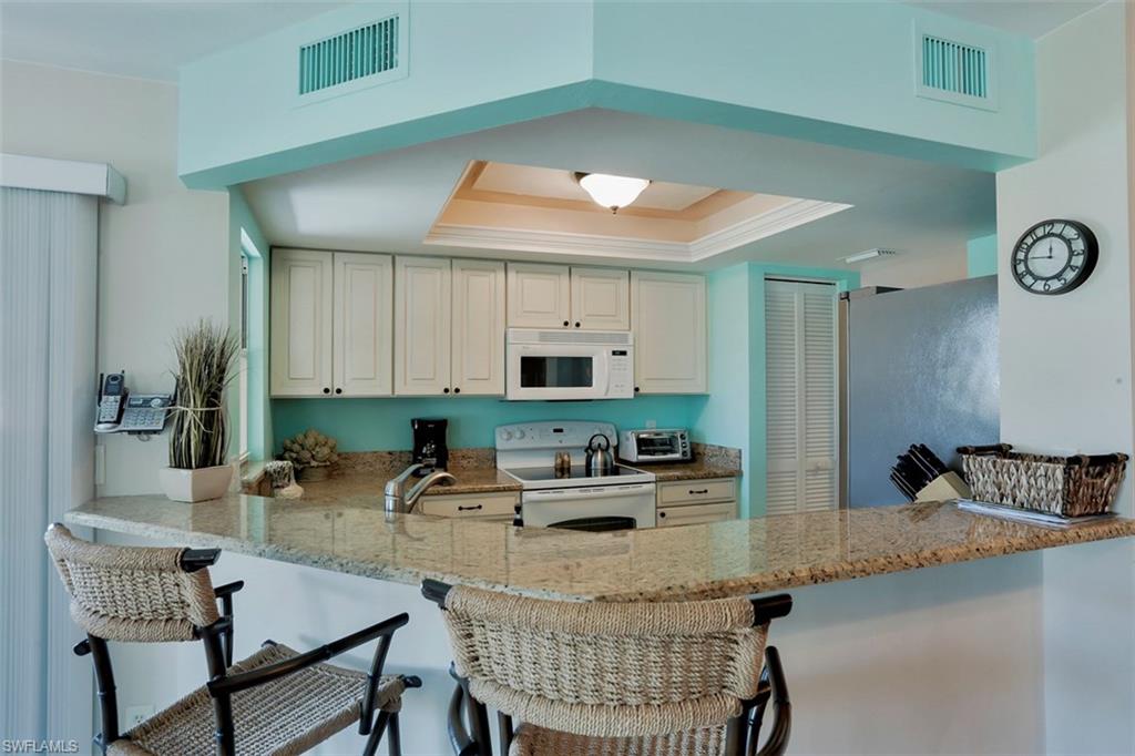 ISLANDER COVE - Residential