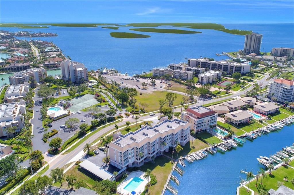 ISLANDER COVE - Residential