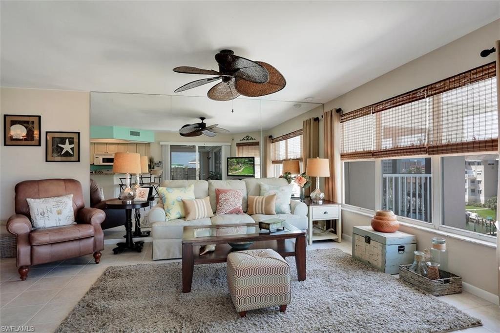 ISLANDER COVE - Residential