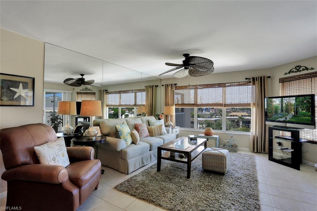 ISLANDER COVE - Residential