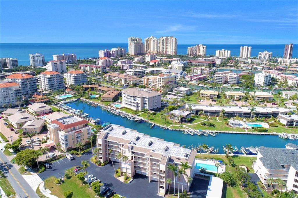 ISLANDER COVE - Residential