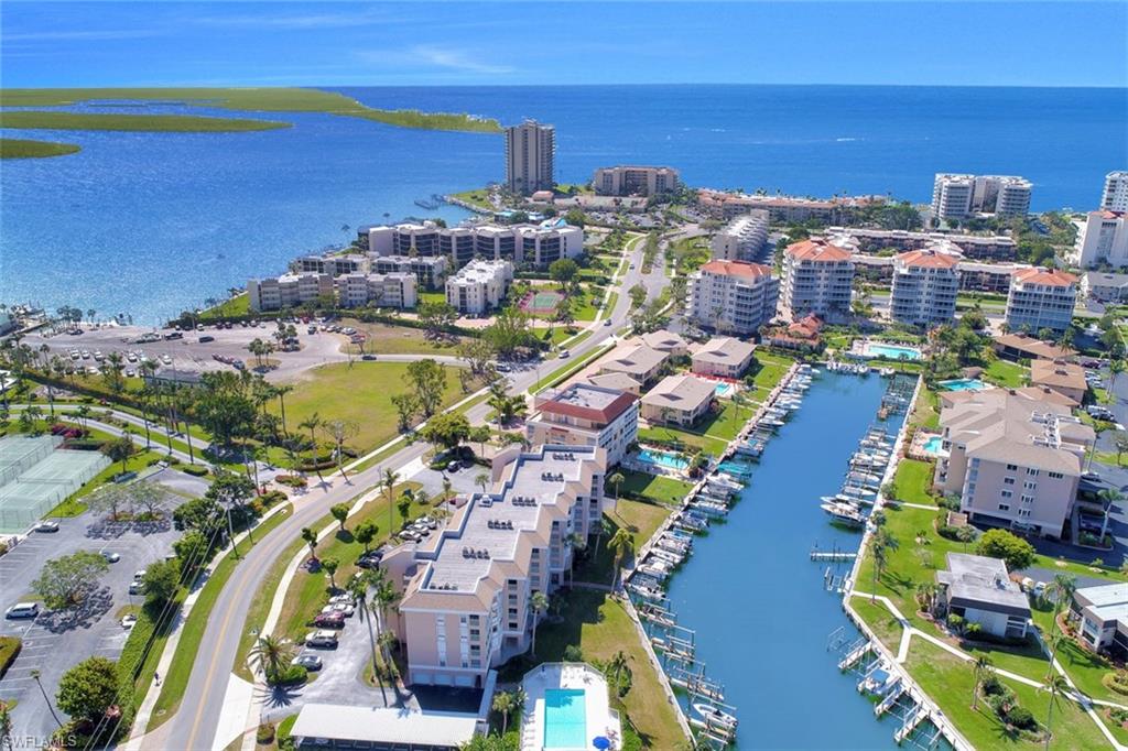 ISLANDER COVE - Residential