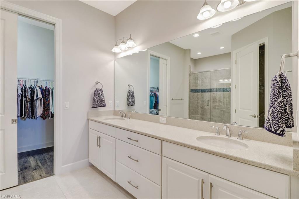 ESPLANADE - Residential