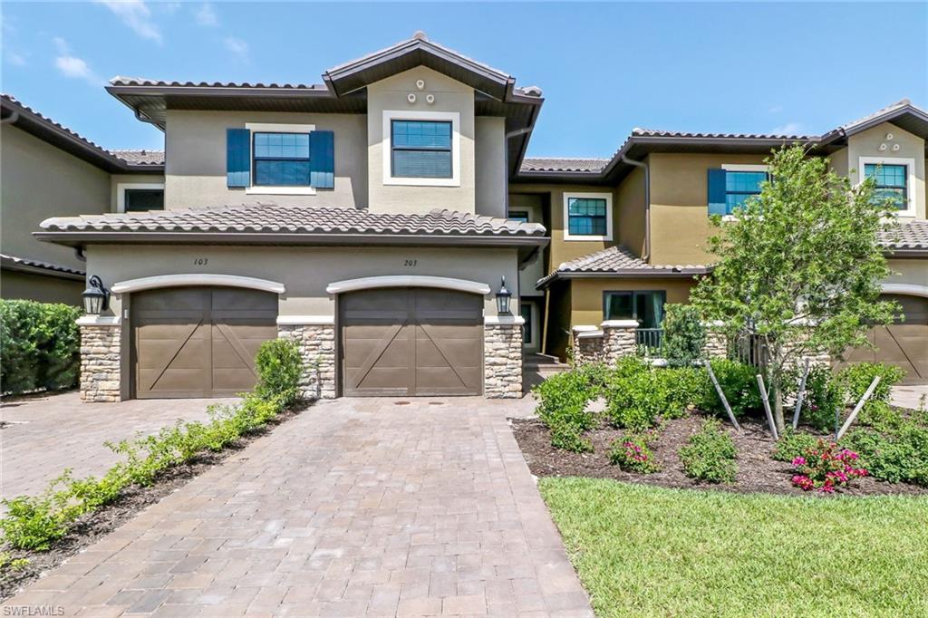 ESPLANADE - Residential