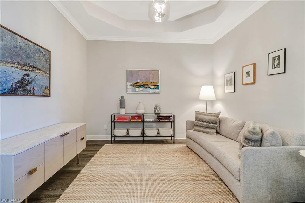 ESPLANADE - Residential