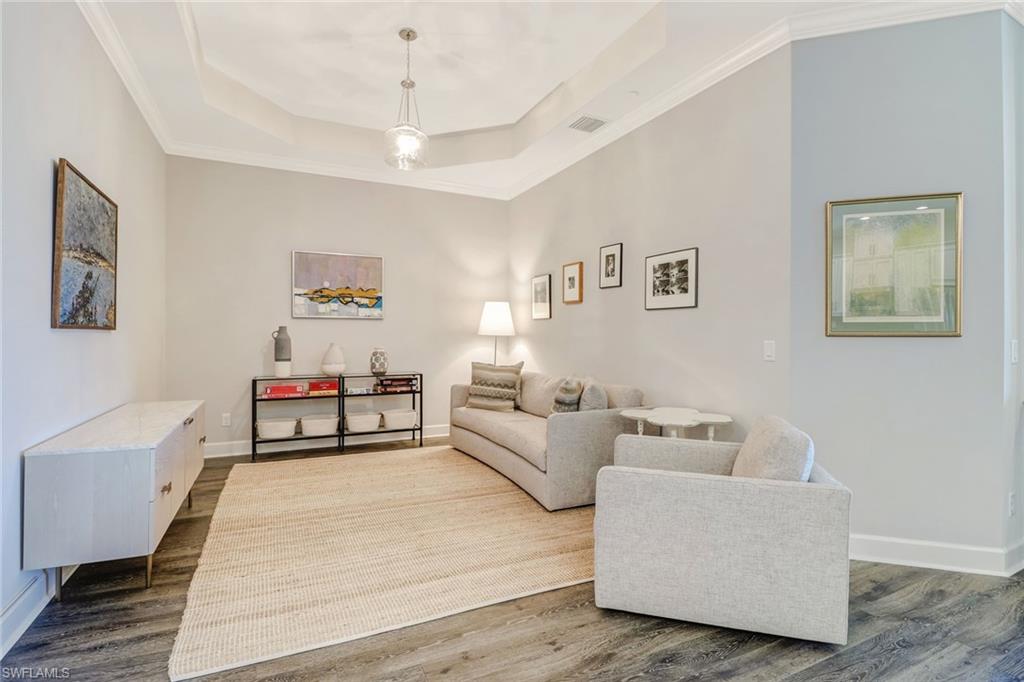 ESPLANADE - Residential