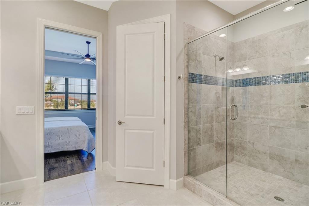 ESPLANADE - Residential