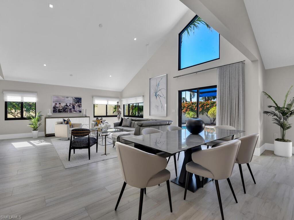 LAS BRISAS AT PELICAN BAY - Residential