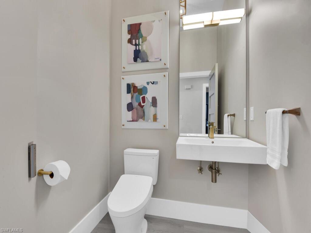 LAS BRISAS AT PELICAN BAY - Residential