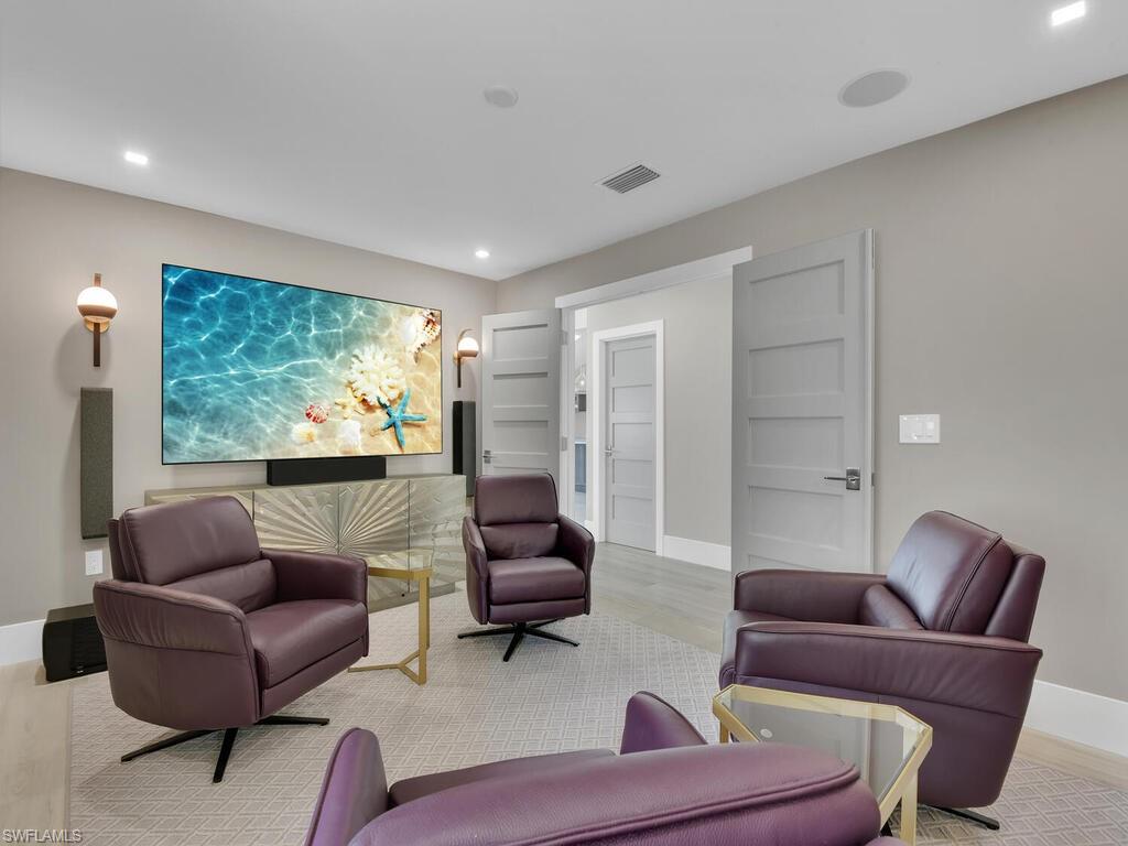 LAS BRISAS AT PELICAN BAY - Residential