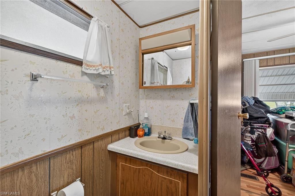 IMPERIAL HARBOR - Residential