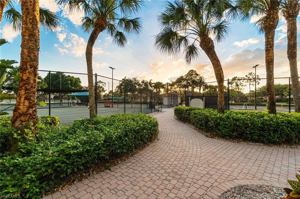 SATURNIA LAKES - Residential