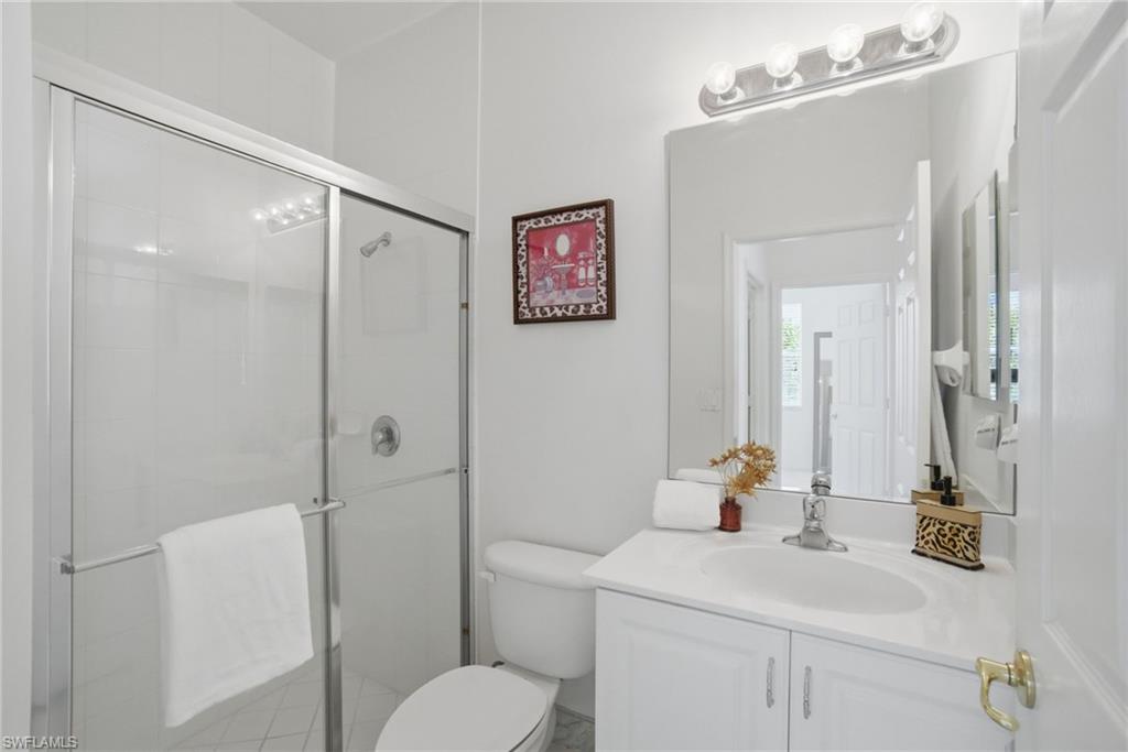 SATURNIA LAKES - Residential