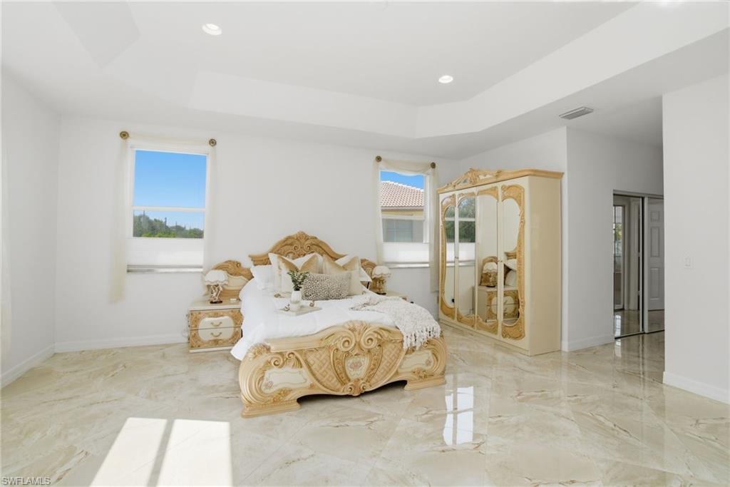 SATURNIA LAKES - Residential