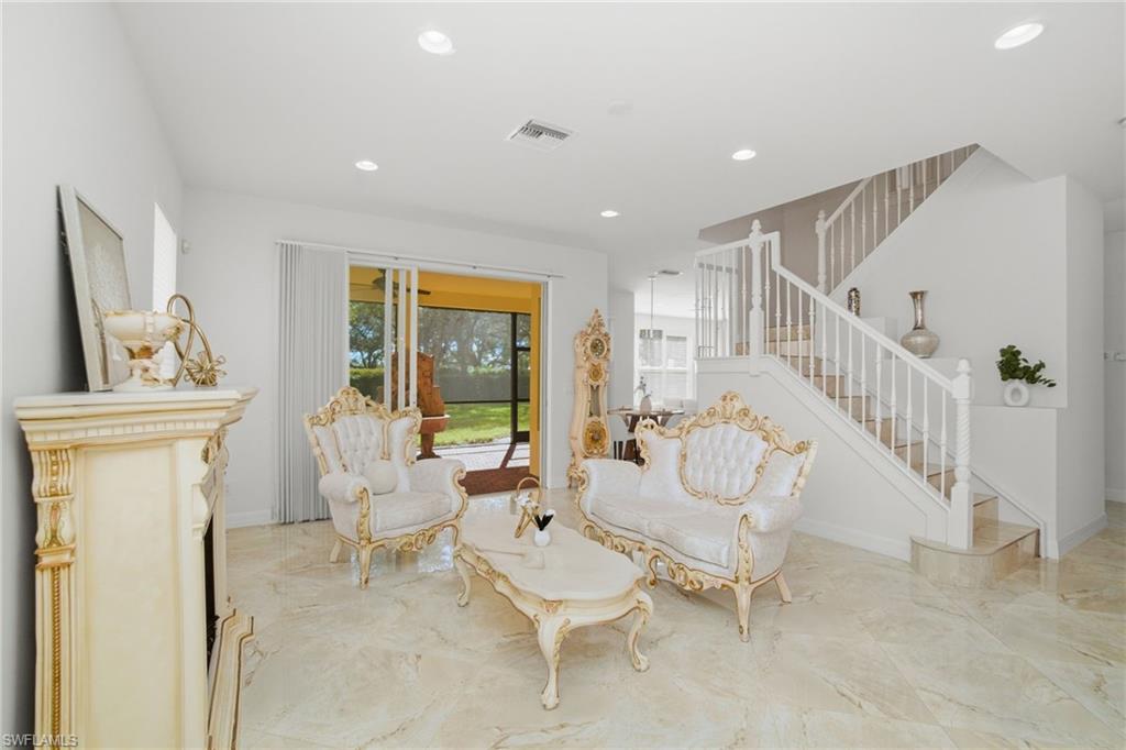 SATURNIA LAKES - Residential