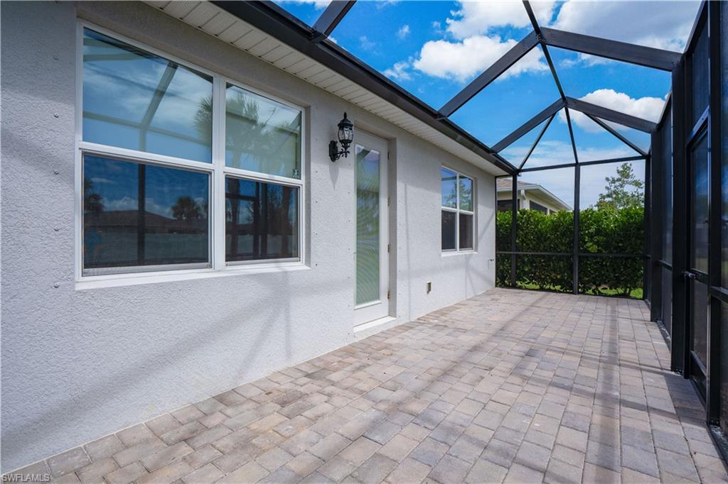 EDGEWATER - Residential Lease