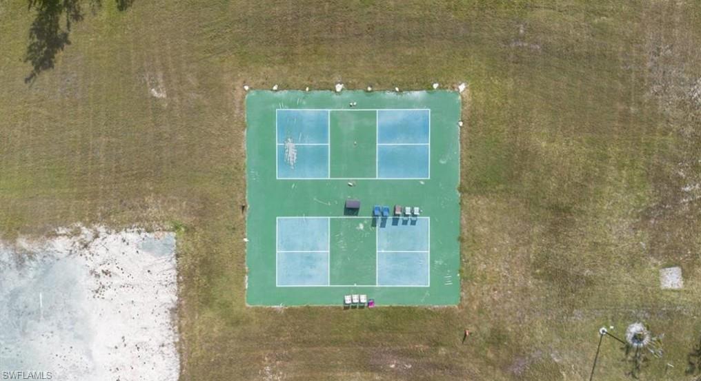 BEACH AND TENNIS CLUB - Residential