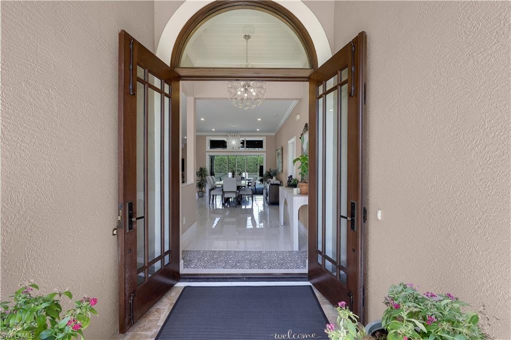 2035 Teagarden LN