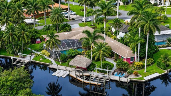1771 CORAL WAY, NORTH FORT MYERS, FL 33917 - Image 5a4e6440de2787fe4ae7584e4e5e806f/1445333080
