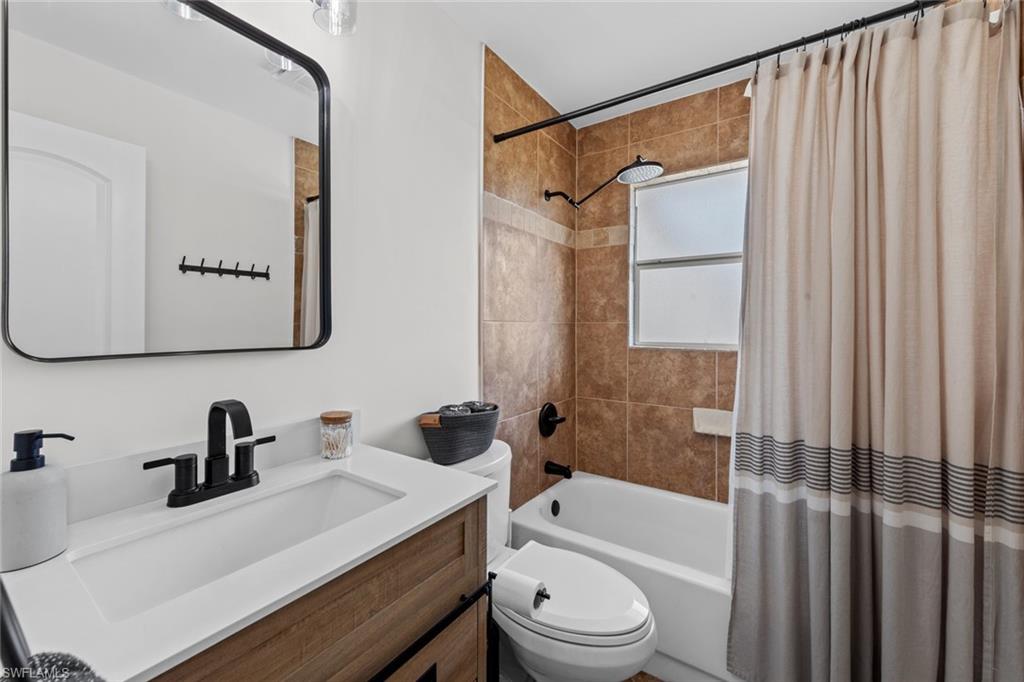 ISLAND PARK WOODLANDS - Residential