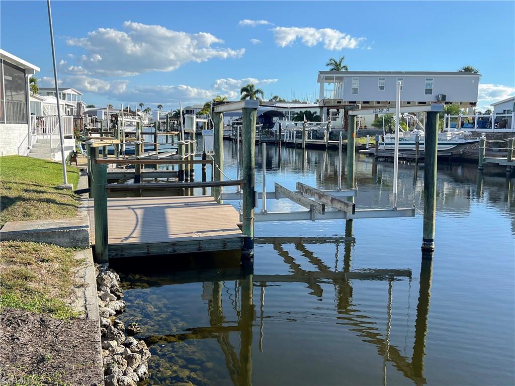 BAYSIDE ESTATES - Land