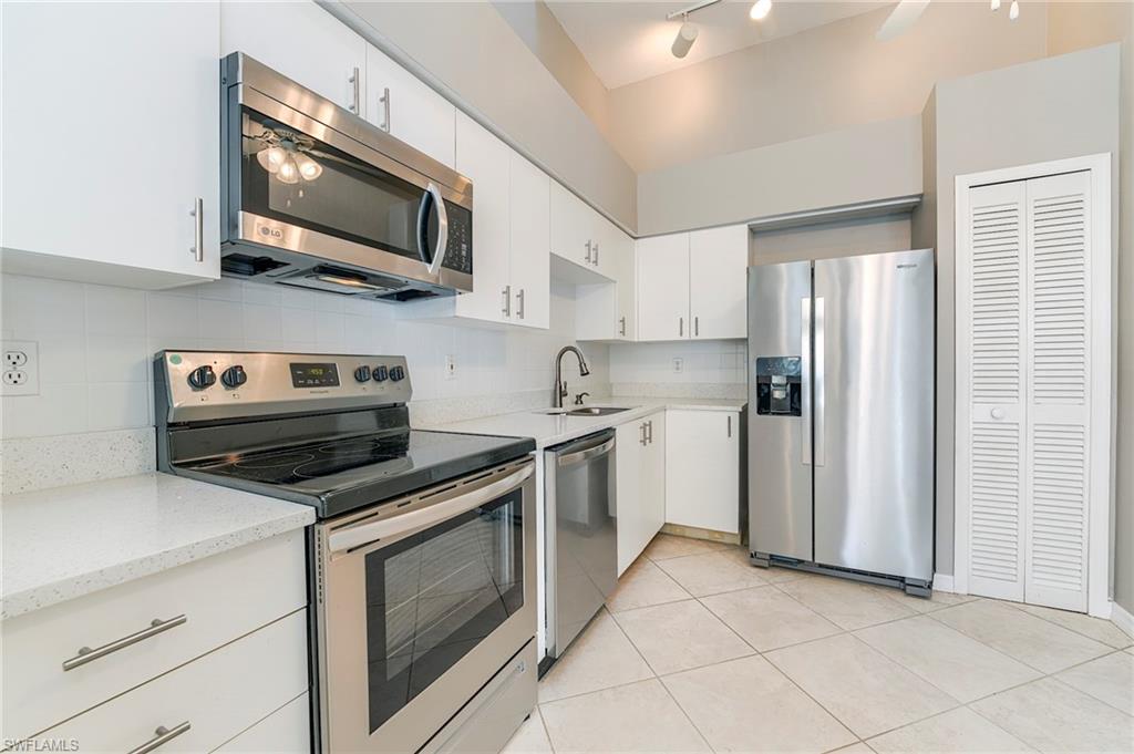 VILLAGES AT COUNTRY CREEK - Residential