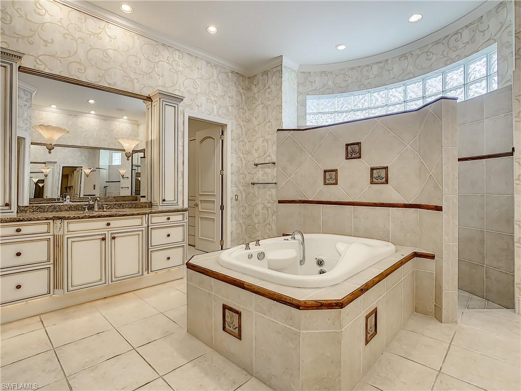 BANYAN ISLAND - Residential