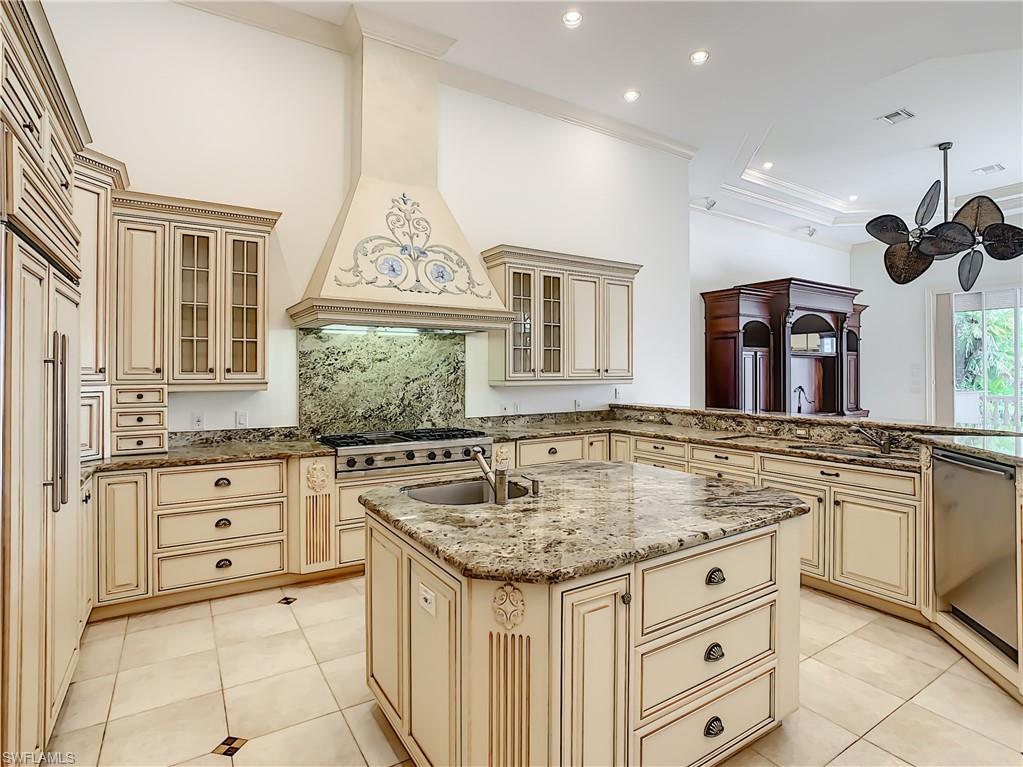 BANYAN ISLAND - Residential