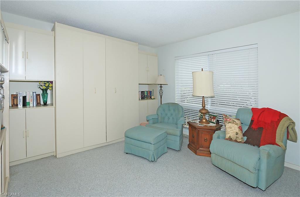 GLADES COUNTRY CLUB - Residential