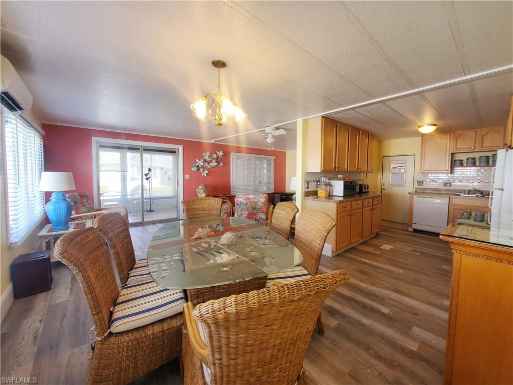 ENCHANTING ACRES MOBILE HOME - Residential