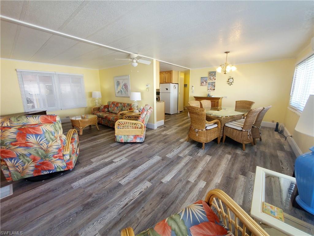 ENCHANTING ACRES MOBILE HOME - Residential